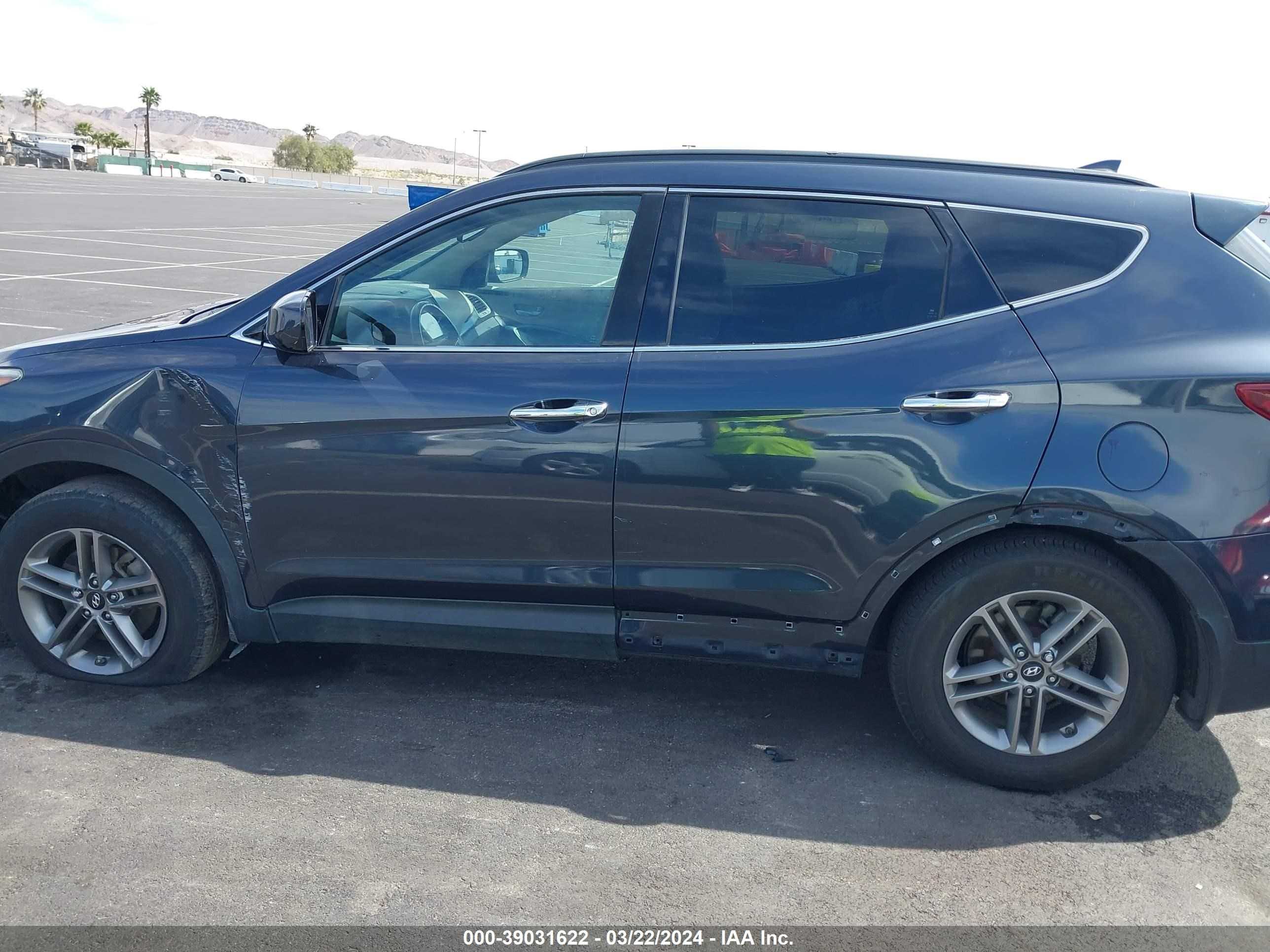 Photo 12 VIN: 5NMZU3LB1HH023003 - HYUNDAI SANTA FE 