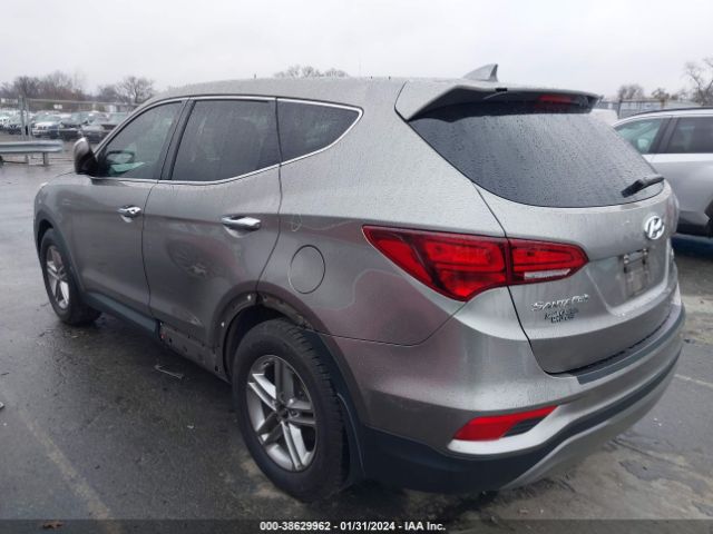 Photo 2 VIN: 5NMZU3LB6JH063440 - HYUNDAI SANTA FE SPORT 