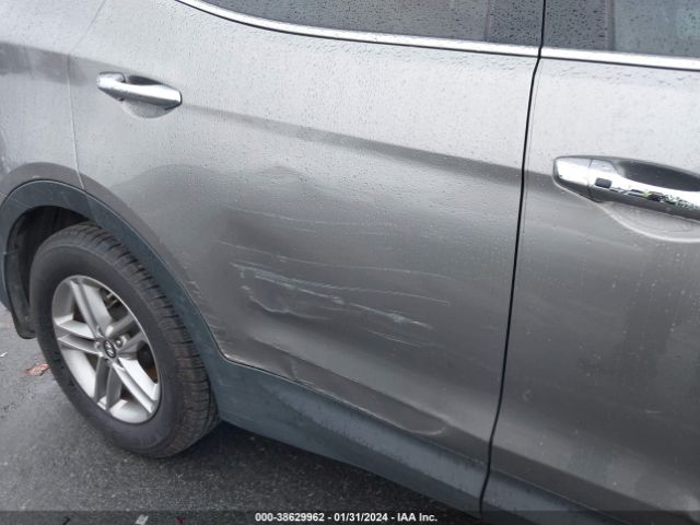 Photo 5 VIN: 5NMZU3LB6JH063440 - HYUNDAI SANTA FE SPORT 