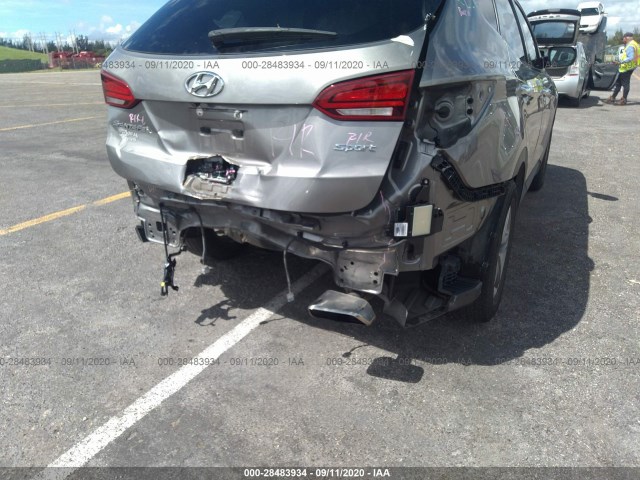 Photo 5 VIN: 5NMZU3LB7JH064032 - HYUNDAI SANTA FE SPORT 