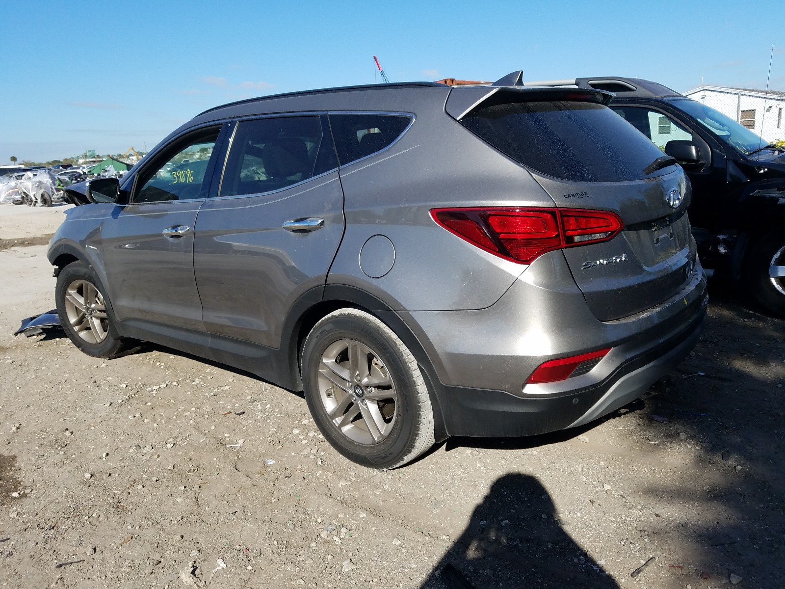 Photo 2 VIN: 5NMZU3LB8JH097380 - HYUNDAI SANTA FE 