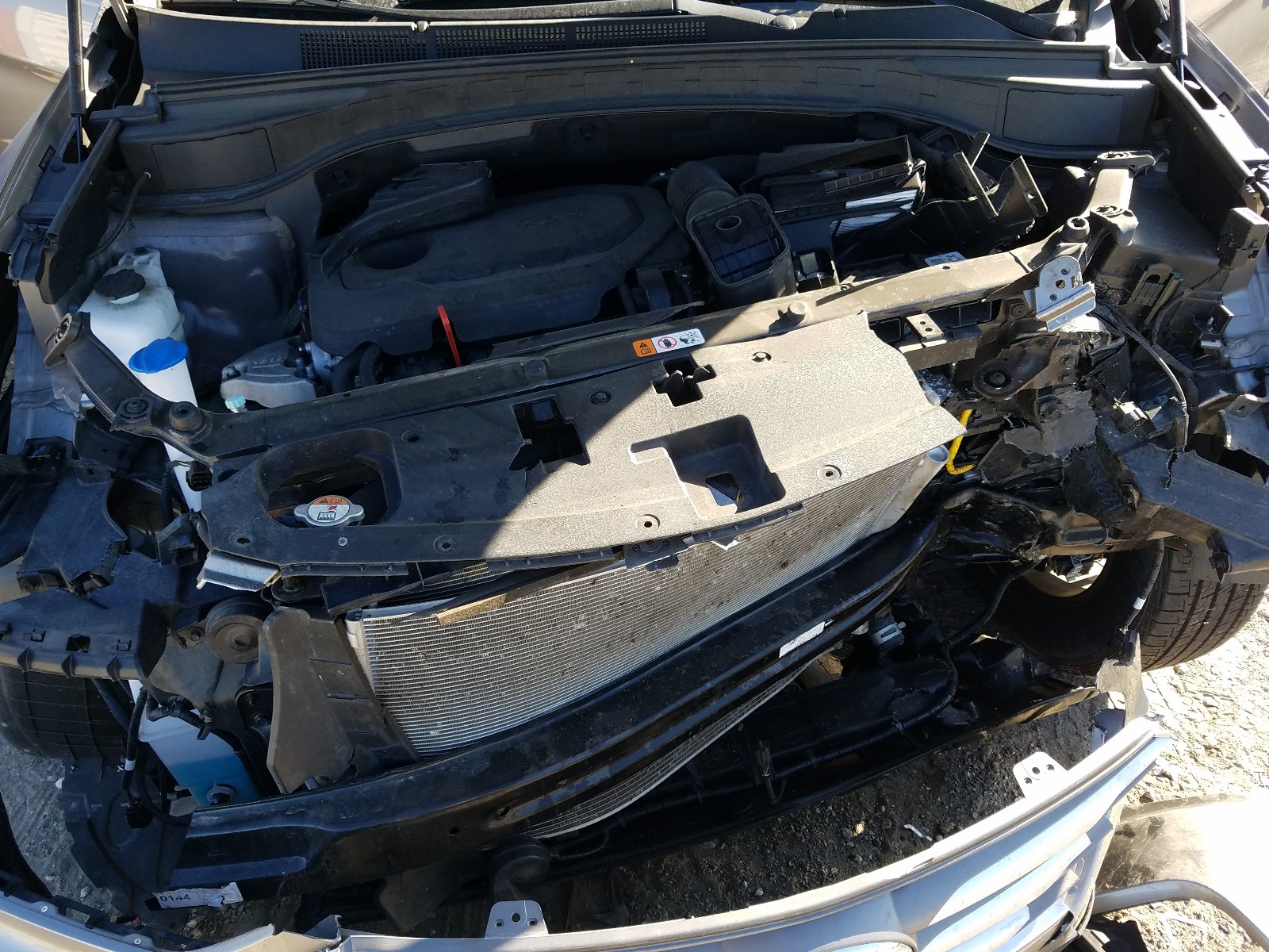 Photo 6 VIN: 5NMZU3LB8JH097380 - HYUNDAI SANTA FE 