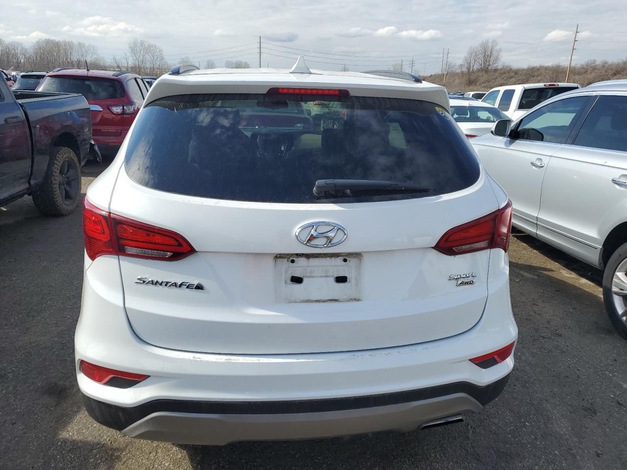 Photo 5 VIN: 5NMZUDLB0HH012757 - HYUNDAI SANTA FE 