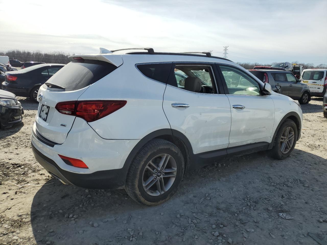 Photo 2 VIN: 5NMZUDLB2HH024389 - HYUNDAI SANTA FE 