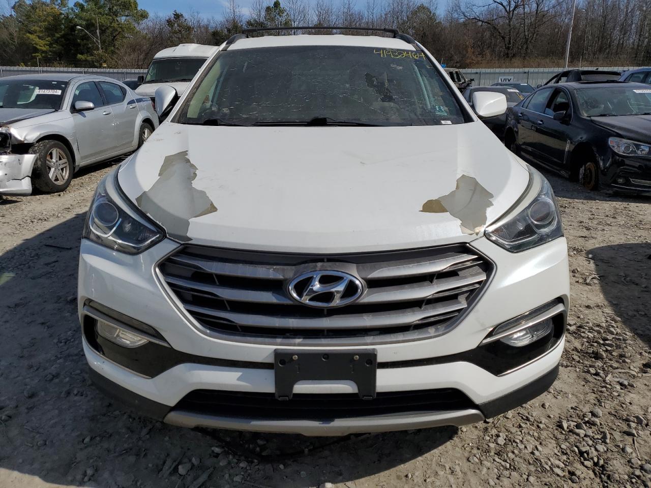 Photo 4 VIN: 5NMZUDLB2HH024389 - HYUNDAI SANTA FE 