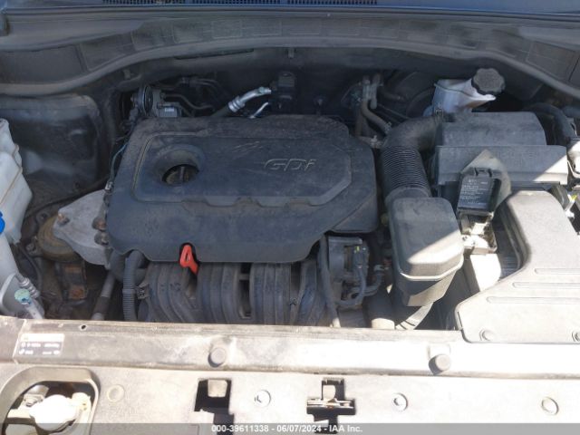 Photo 9 VIN: 5NMZUDLB2HH034808 - HYUNDAI SANTA FE SPORT 