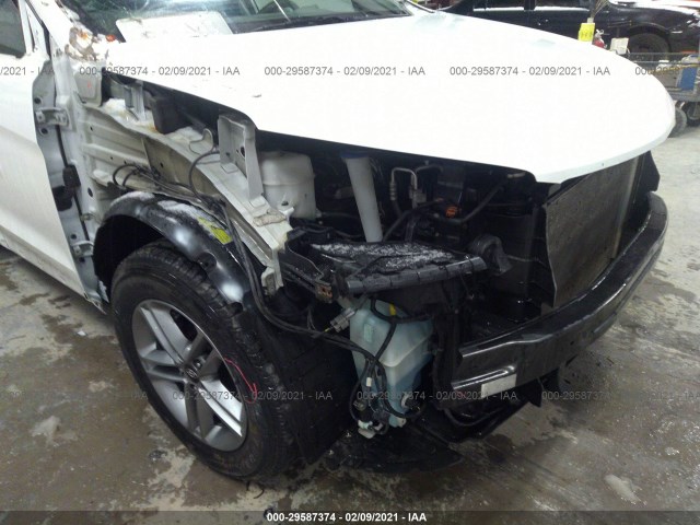 Photo 5 VIN: 5NMZUDLB3HH027799 - HYUNDAI SANTA FE SPORT 