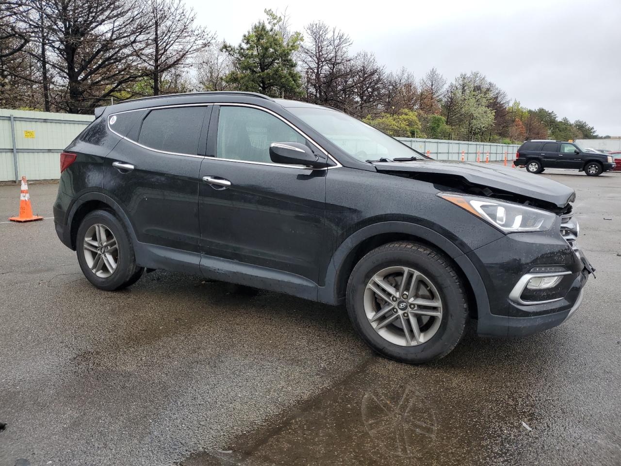 Photo 3 VIN: 5NMZUDLB3JH097597 - HYUNDAI SANTA FE 