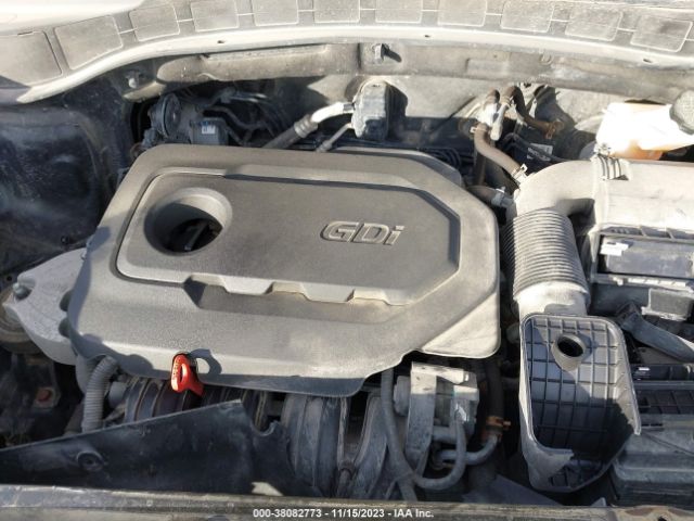 Photo 9 VIN: 5NMZUDLB3JH105813 - HYUNDAI SANTA FE SPORT 