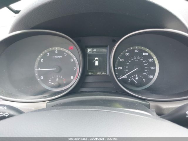 Photo 6 VIN: 5NMZUDLB6HH027943 - HYUNDAI SANTA FE SPORT 