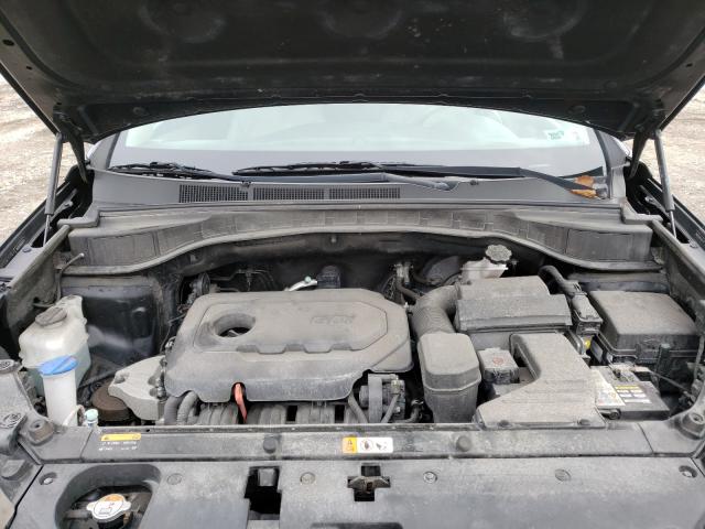 Photo 6 VIN: 5NMZUDLB8HH025370 - HYUNDAI SANTA FE SPORT 