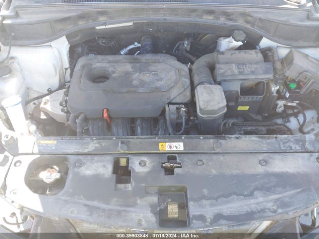 Photo 9 VIN: 5NMZUDLB8HH032920 - HYUNDAI SANTA FE SPORT 