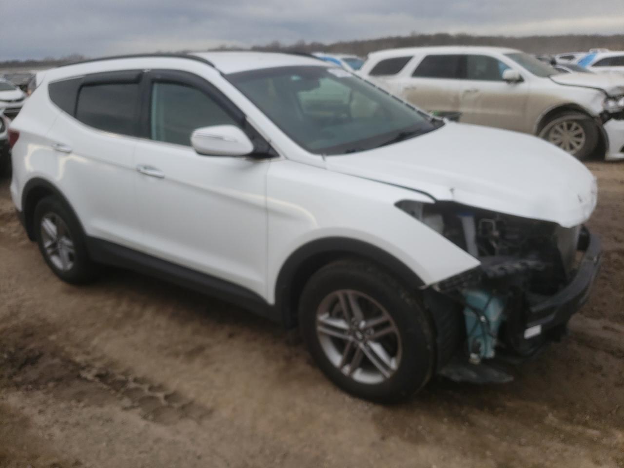 Photo 3 VIN: 5NMZUDLB9JH063454 - HYUNDAI SANTA FE 