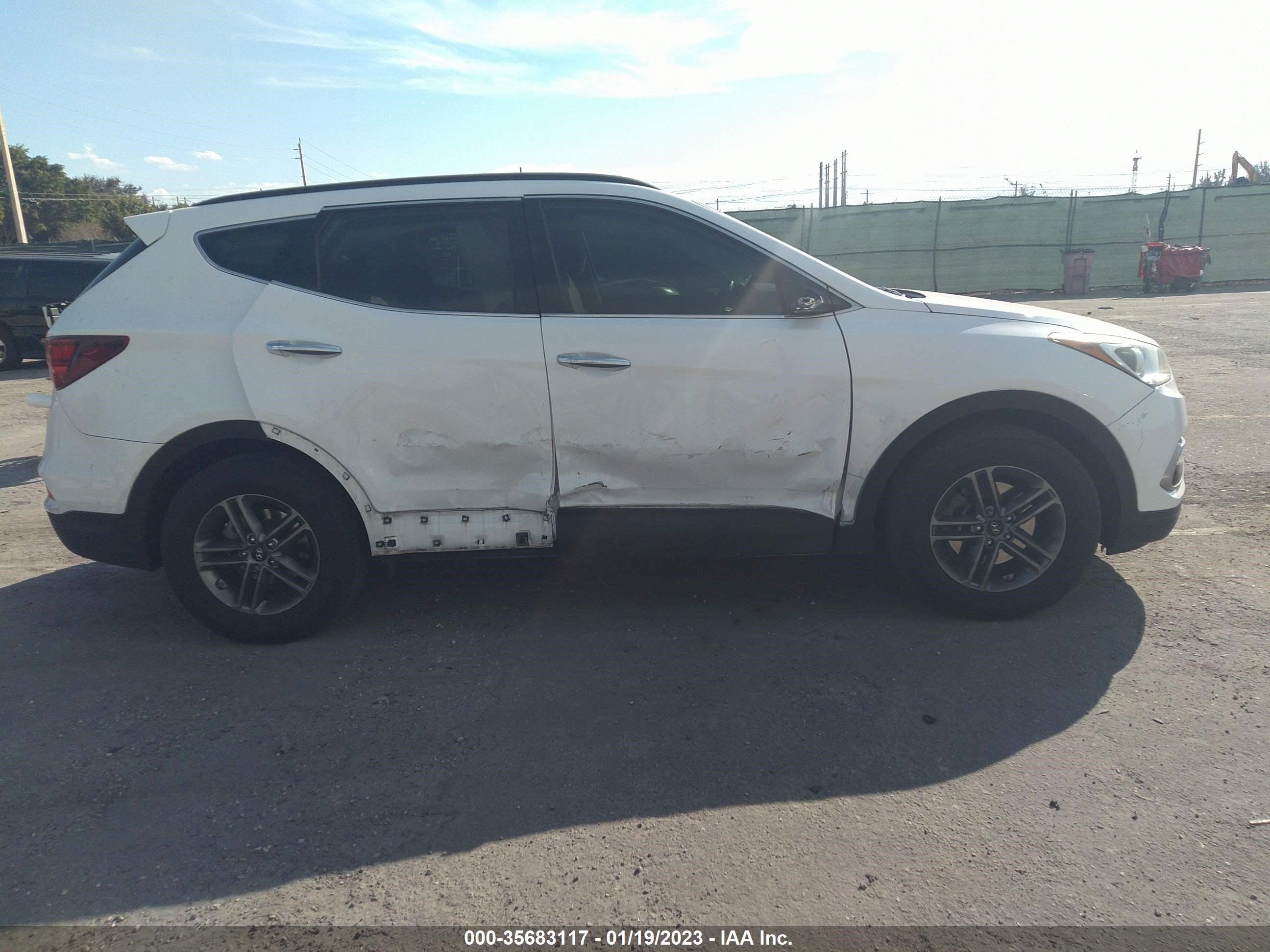 Photo 5 VIN: 5NMZUDLBXHH022874 - HYUNDAI SANTA FE 