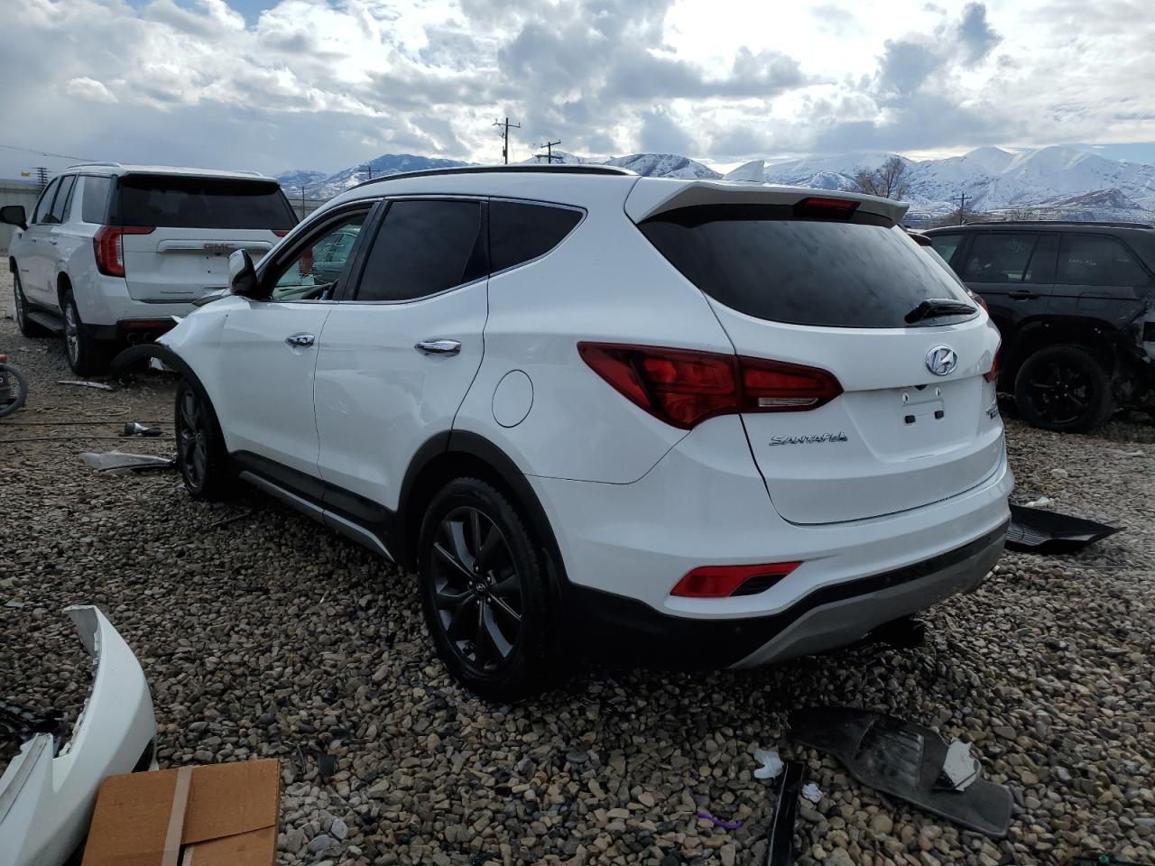 Photo 1 VIN: 5NMZWDLA9JH105168 - HYUNDAI SANTA FE 