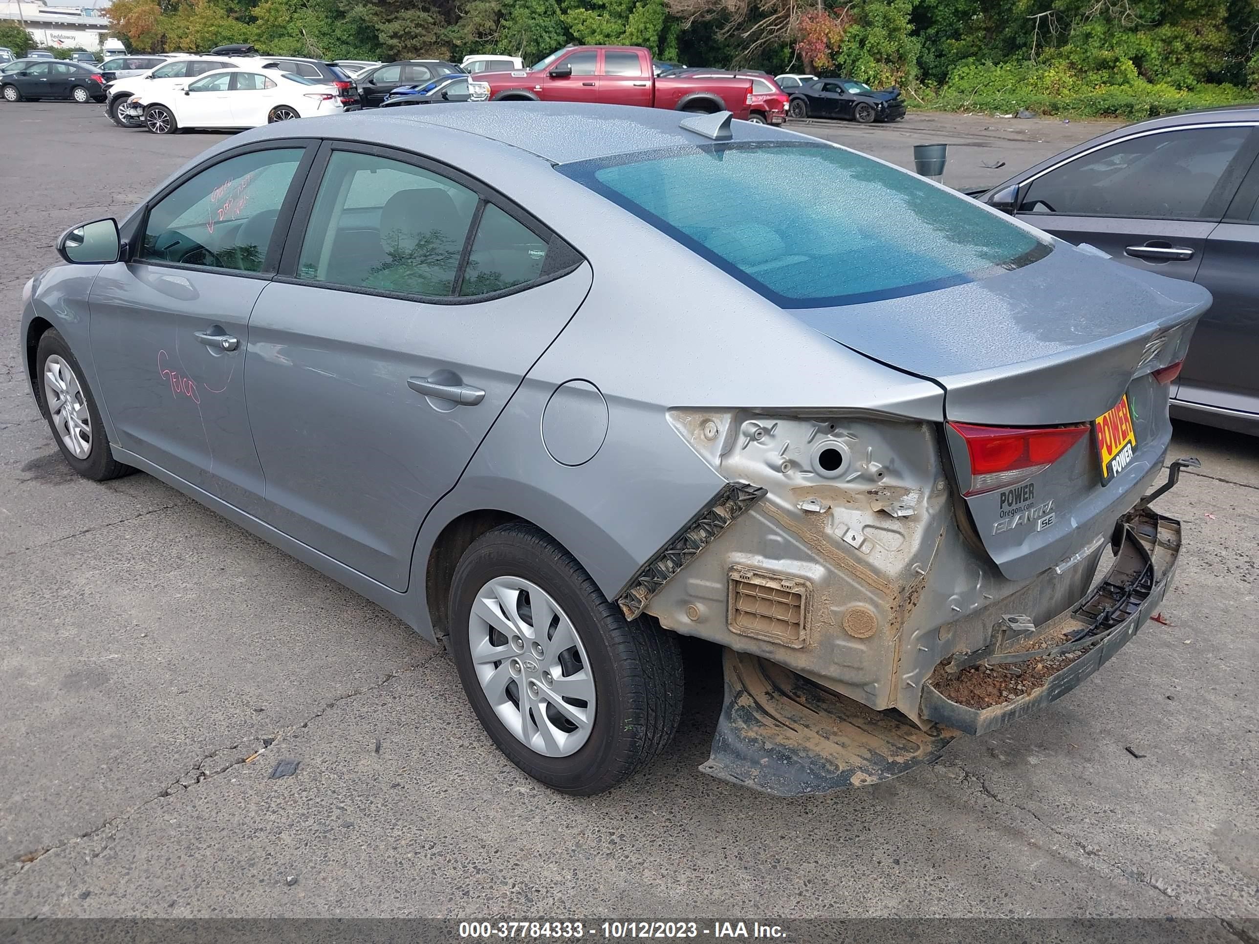 Photo 2 VIN: 5NPD74LF0HH055552 - HYUNDAI ELANTRA 