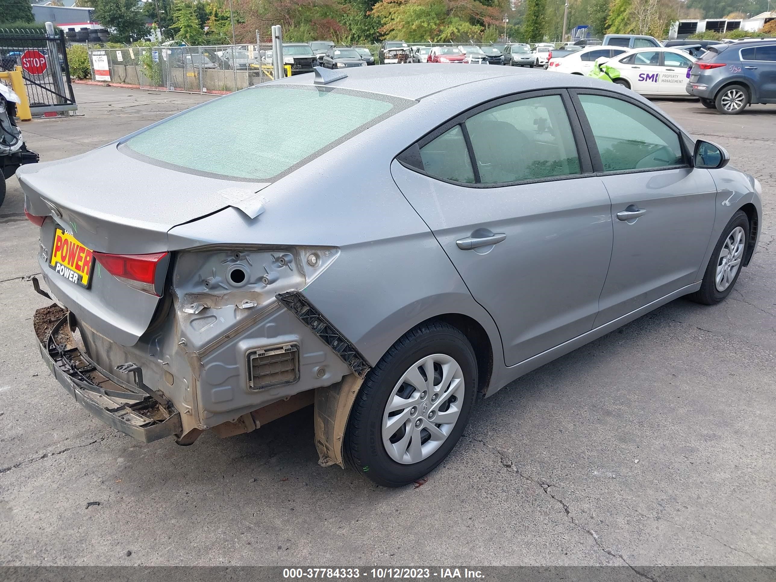 Photo 3 VIN: 5NPD74LF0HH055552 - HYUNDAI ELANTRA 