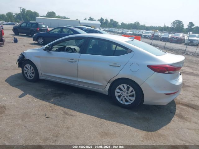 Photo 2 VIN: 5NPD74LF0HH069113 - HYUNDAI ELANTRA 