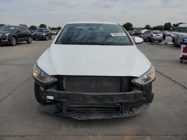 Photo 4 VIN: 5NPD74LF0HH102580 - HYUNDAI ELANTRA SE 