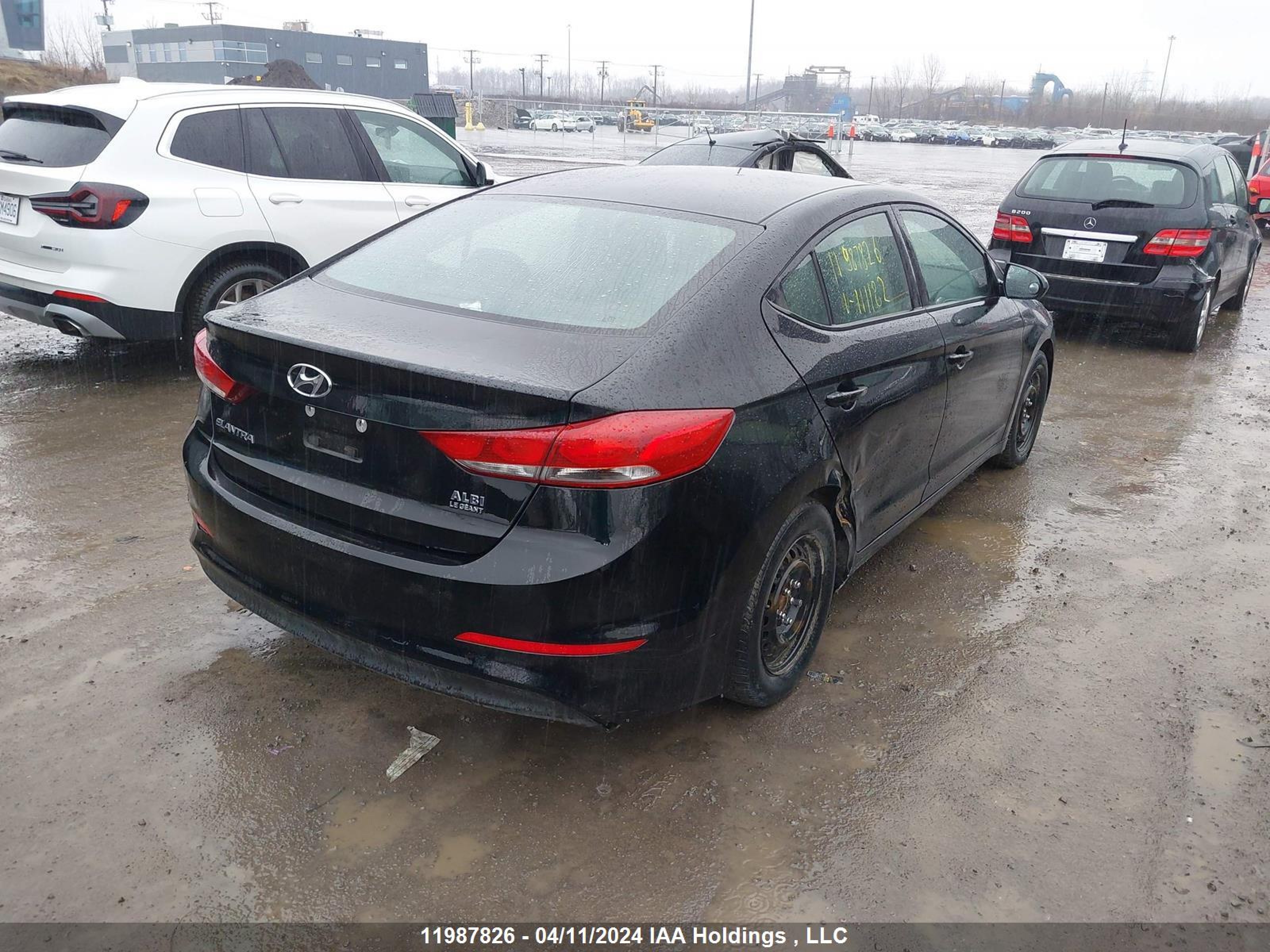 Photo 3 VIN: 5NPD74LF0HH111182 - HYUNDAI ELANTRA 