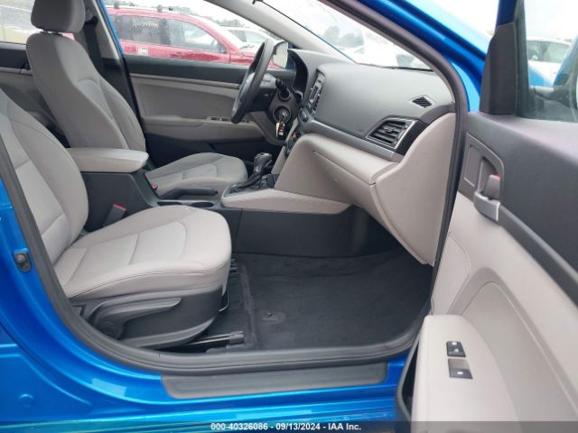 Photo 4 VIN: 5NPD74LF0HH112400 - HYUNDAI ELANTRA 