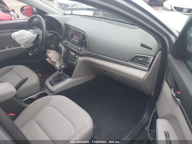 Photo 4 VIN: 5NPD74LF0HH113059 - HYUNDAI ELANTRA 