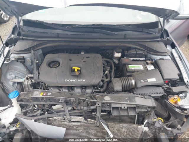 Photo 9 VIN: 5NPD74LF0HH113059 - HYUNDAI ELANTRA 