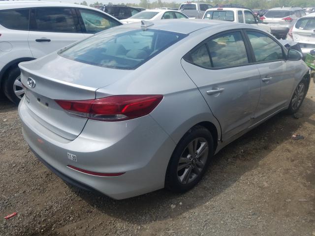 Photo 3 VIN: 5NPD74LF0HH135627 - HYUNDAI ELANTRA SE 