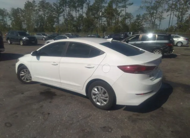 Photo 2 VIN: 5NPD74LF0HH139158 - HYUNDAI ELANTRA 