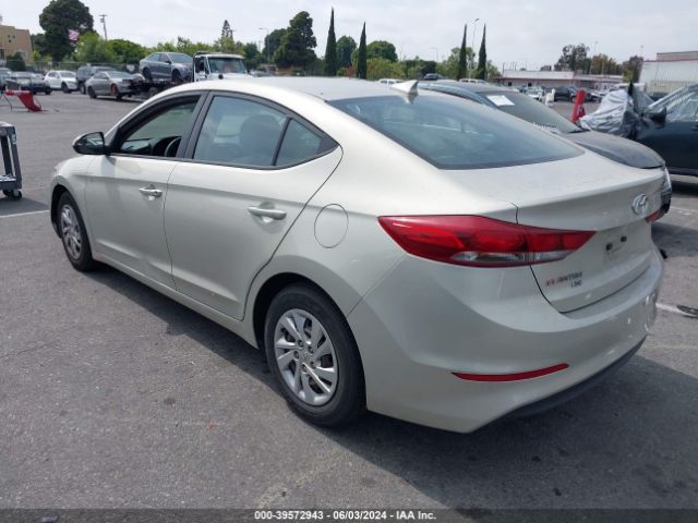 Photo 2 VIN: 5NPD74LF0HH152766 - HYUNDAI ELANTRA 