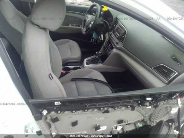 Photo 4 VIN: 5NPD74LF0HH163007 - HYUNDAI ELANTRA 