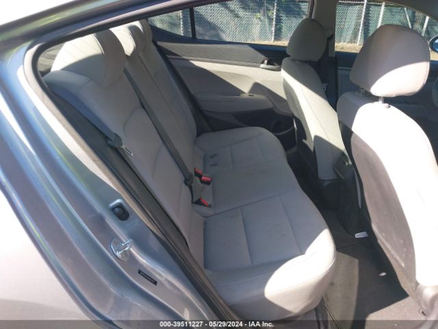 Photo 7 VIN: 5NPD74LF0HH163797 - HYUNDAI ELANTRA 