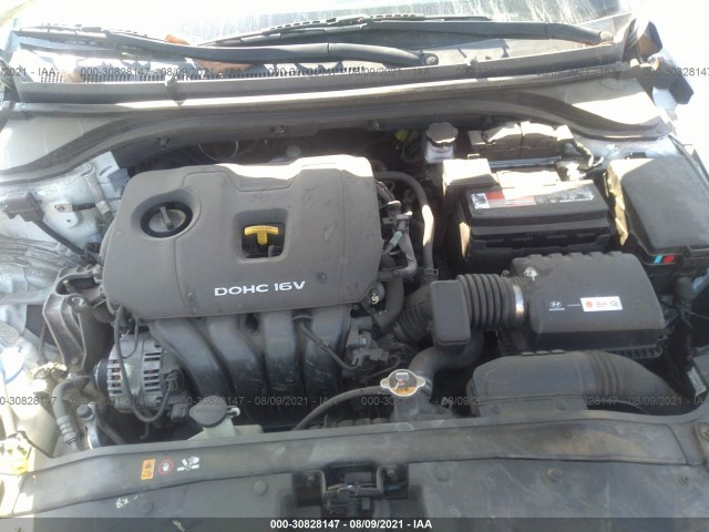 Photo 9 VIN: 5NPD74LF0HH164514 - HYUNDAI ELANTRA 