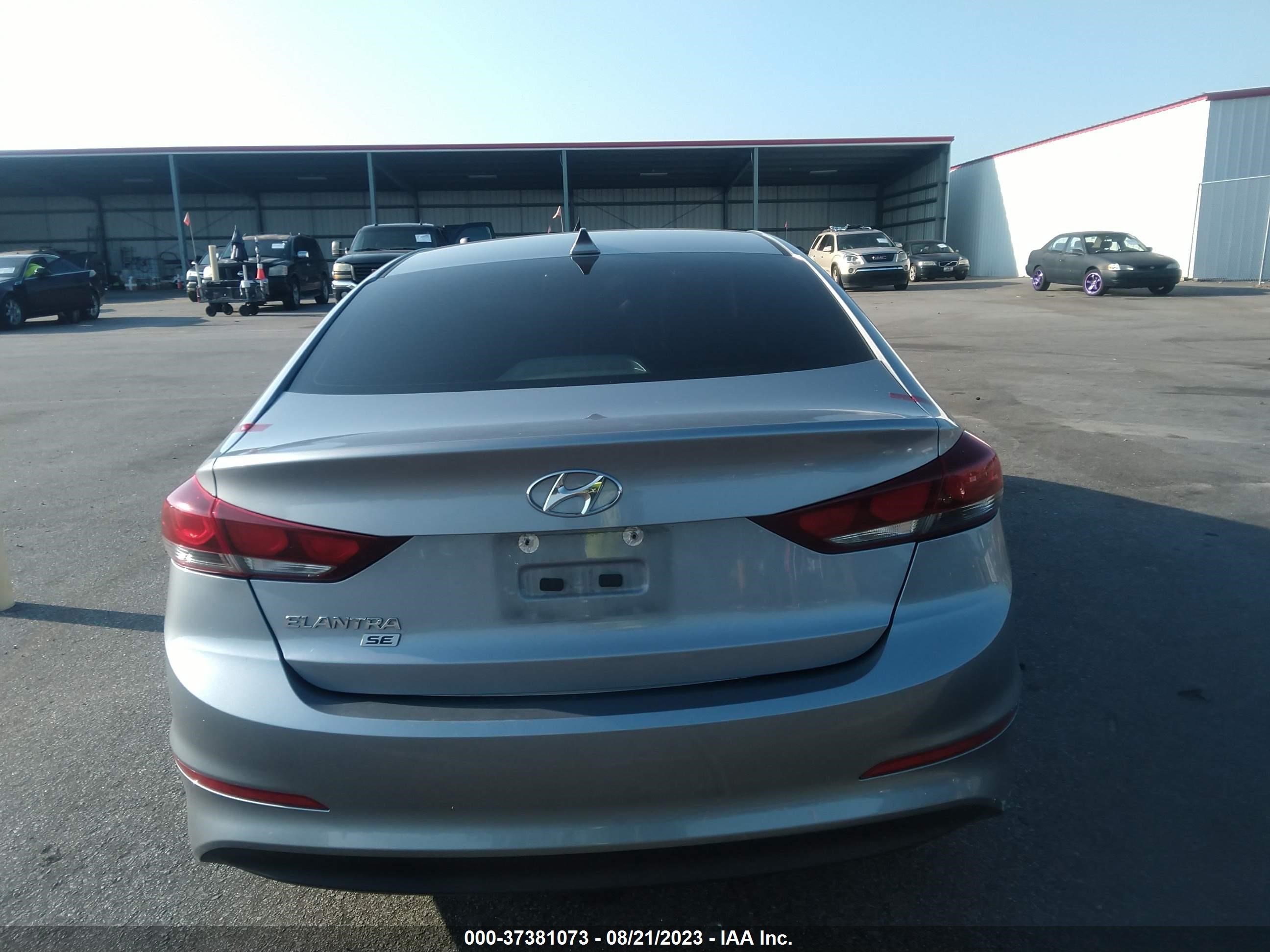 Photo 15 VIN: 5NPD74LF0HH170247 - HYUNDAI ELANTRA 