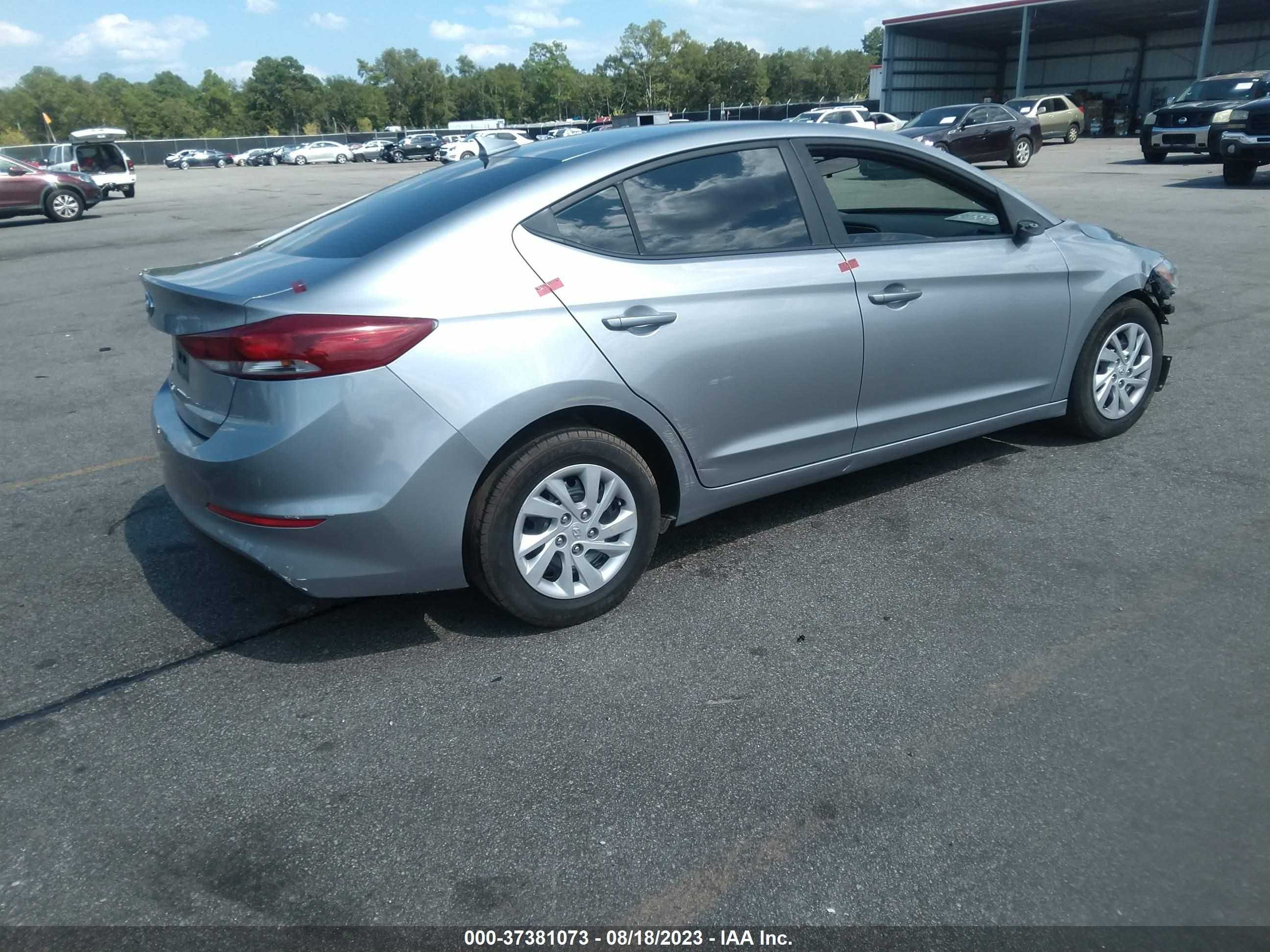 Photo 3 VIN: 5NPD74LF0HH170247 - HYUNDAI ELANTRA 