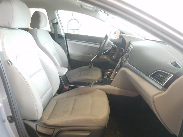 Photo 4 VIN: 5NPD74LF0HH177876 - HYUNDAI ELANTRA 