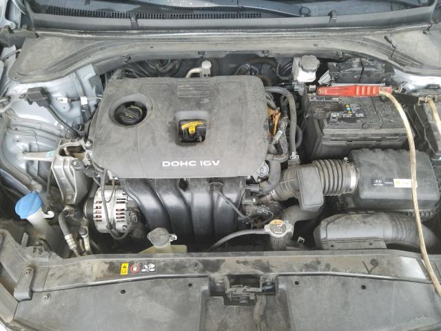 Photo 6 VIN: 5NPD74LF0HH177876 - HYUNDAI ELANTRA 