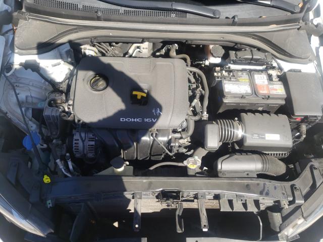 Photo 6 VIN: 5NPD74LF0HH179546 - HYUNDAI ELANTRA 