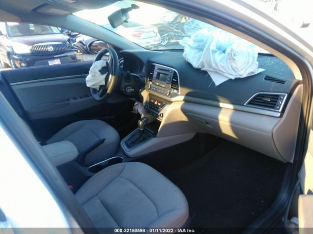 Photo 4 VIN: 5NPD74LF0HH188991 - HYUNDAI ELANTRA 