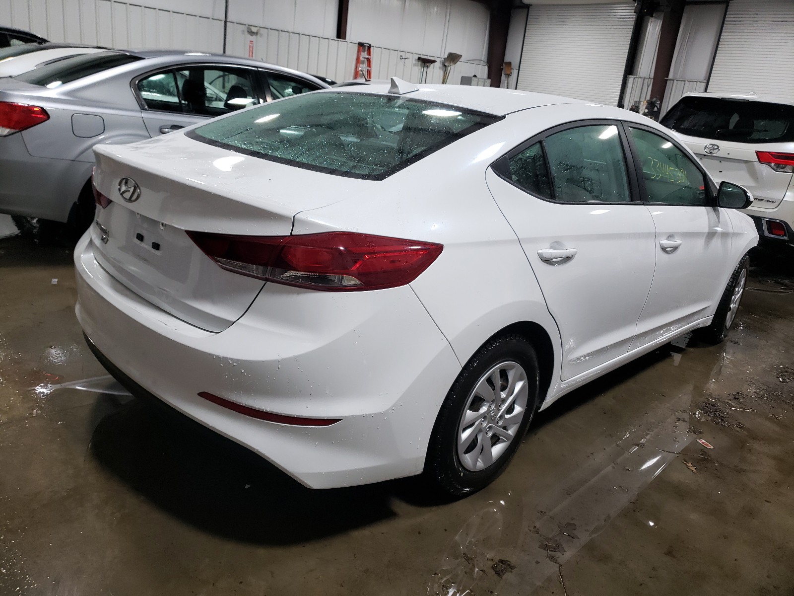 Photo 3 VIN: 5NPD74LF0HH211332 - HYUNDAI ELANTRA SE 