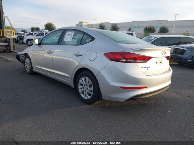 Photo 2 VIN: 5NPD74LF0JH225561 - HYUNDAI ELANTRA 