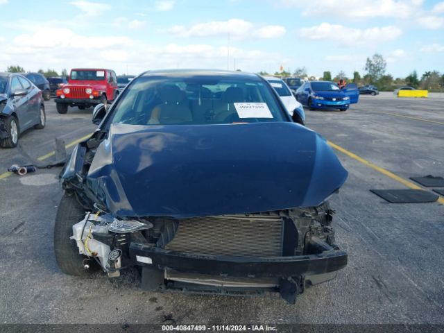 Photo 5 VIN: 5NPD74LF0JH277806 - HYUNDAI ELANTRA 