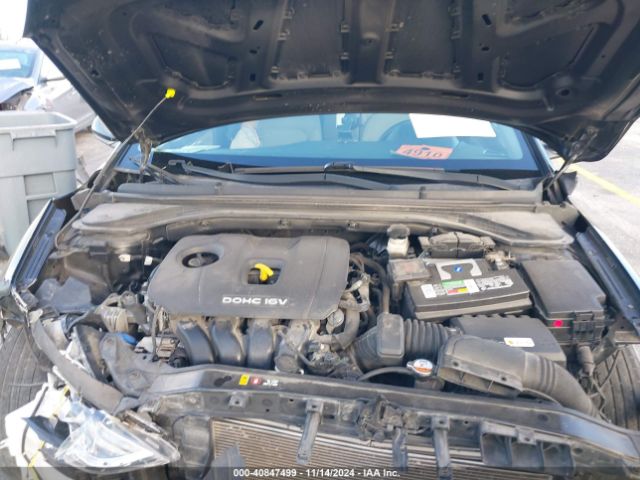 Photo 9 VIN: 5NPD74LF0JH277806 - HYUNDAI ELANTRA 