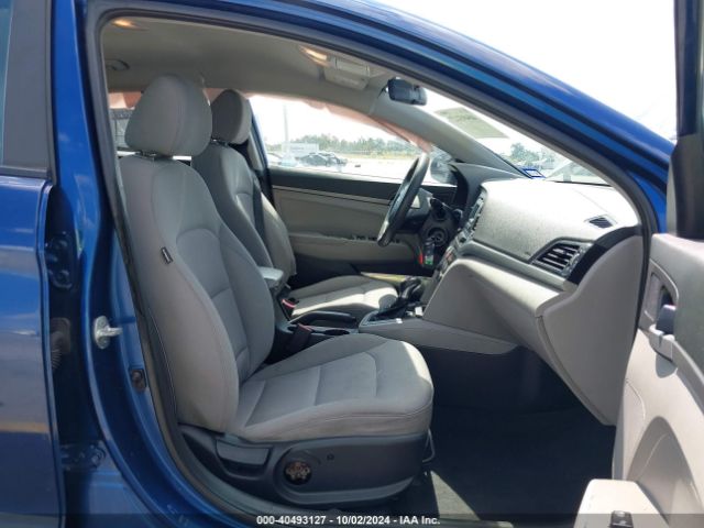 Photo 4 VIN: 5NPD74LF0JH325109 - HYUNDAI ELANTRA 