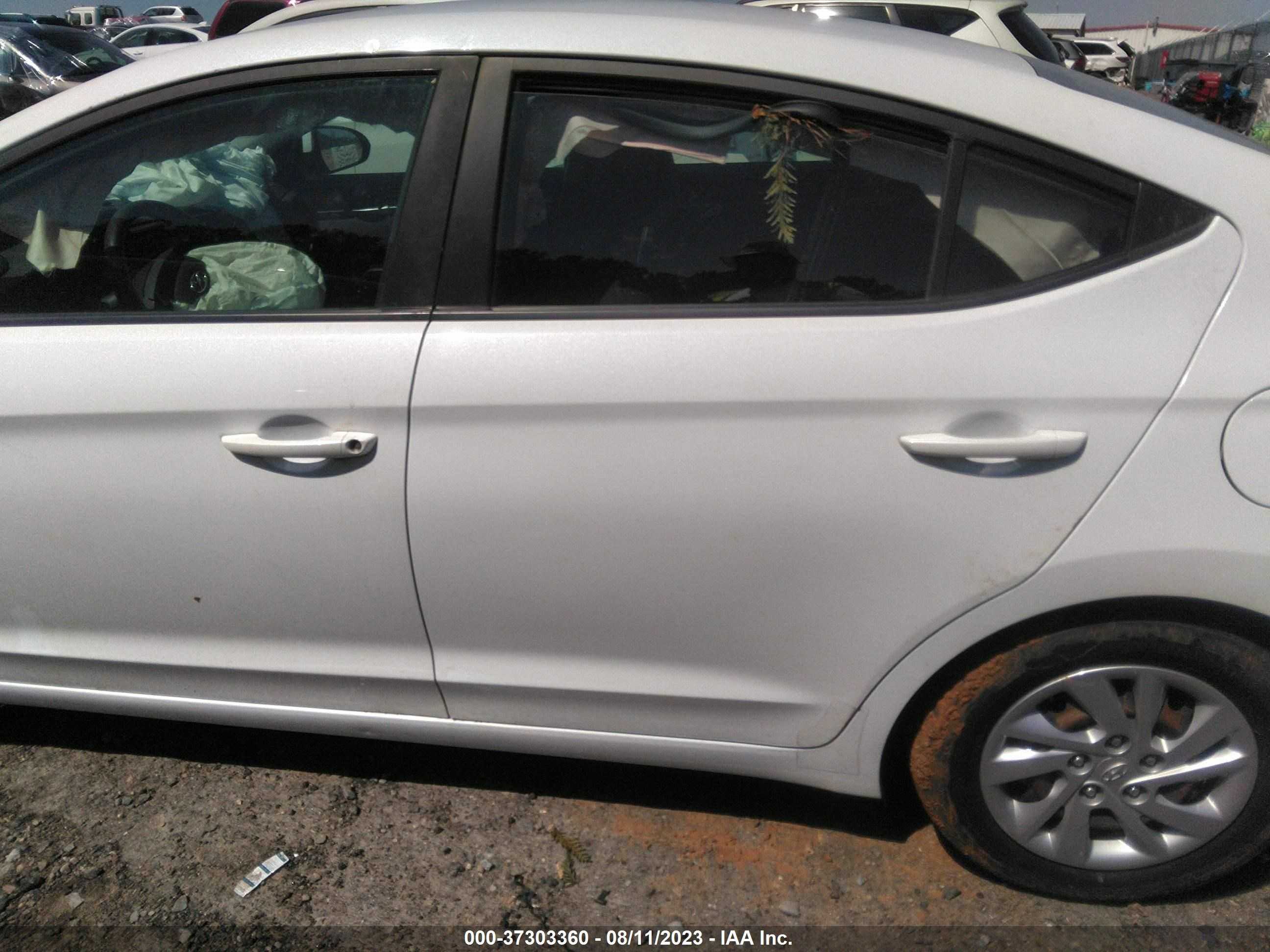 Photo 14 VIN: 5NPD74LF0KH423302 - HYUNDAI ELANTRA 