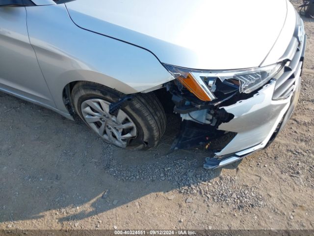 Photo 5 VIN: 5NPD74LF0KH451813 - HYUNDAI ELANTRA 