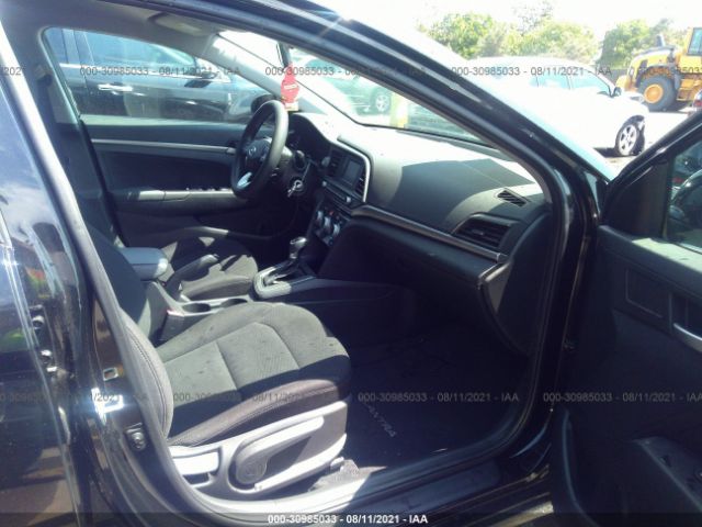 Photo 4 VIN: 5NPD74LF0KH452251 - HYUNDAI ELANTRA 