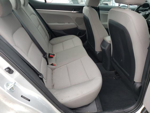 Photo 5 VIN: 5NPD74LF0KH471124 - HYUNDAI ELANTRA SE 