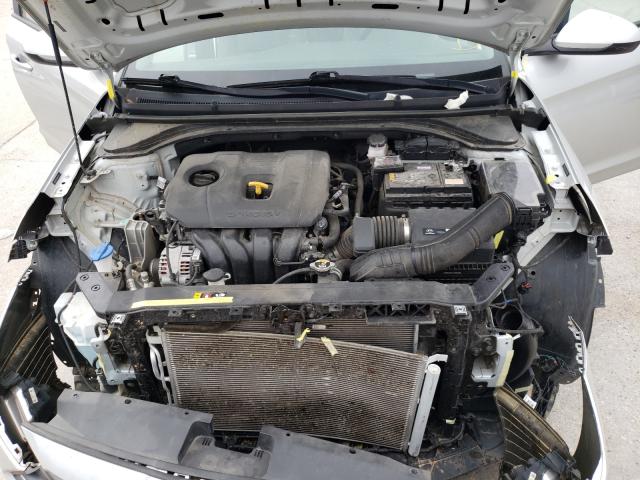 Photo 6 VIN: 5NPD74LF0KH471124 - HYUNDAI ELANTRA SE 