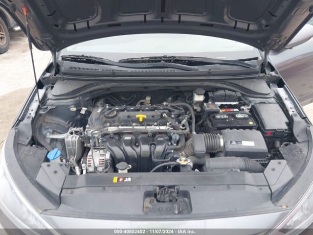 Photo 9 VIN: 5NPD74LF0KH472595 - HYUNDAI ELANTRA 